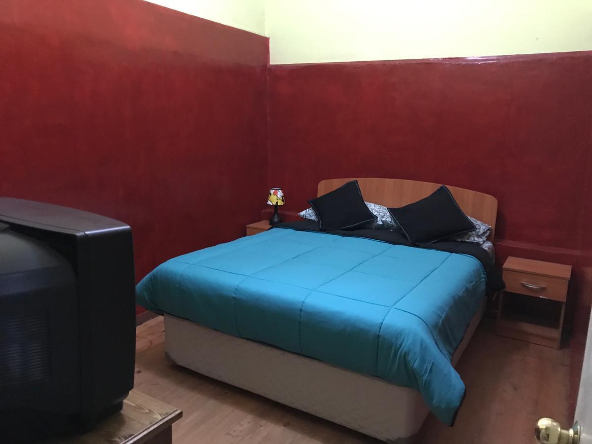 וואלפאראיסו Hostal Tricontinental מראה חיצוני תמונה