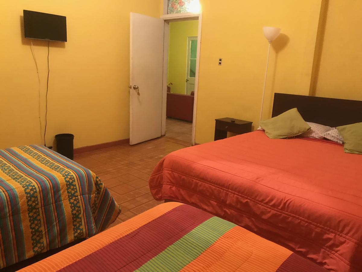 וואלפאראיסו Hostal Tricontinental מראה חיצוני תמונה