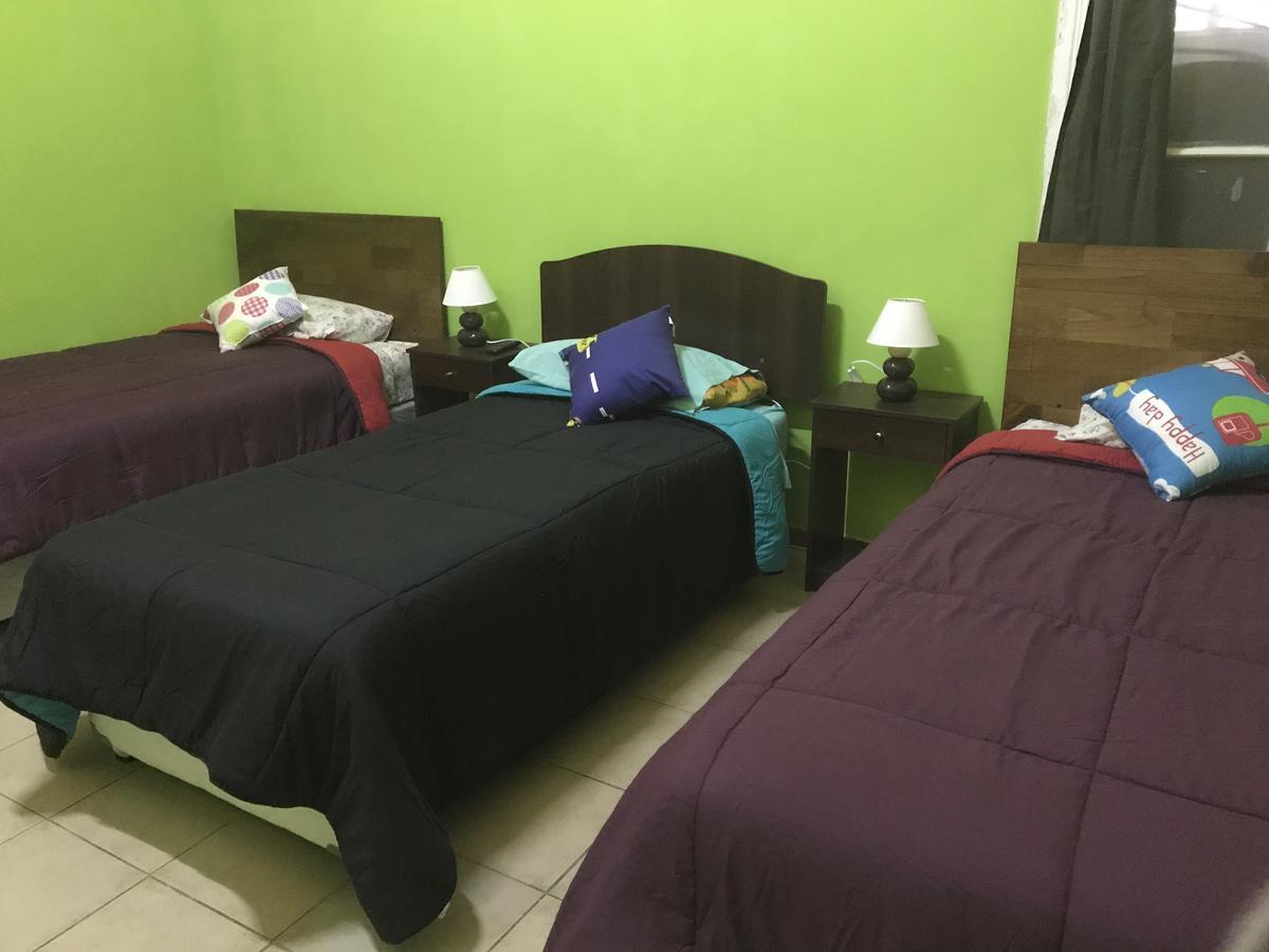 וואלפאראיסו Hostal Tricontinental מראה חיצוני תמונה