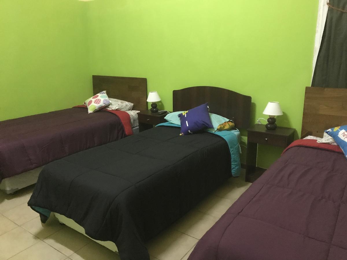וואלפאראיסו Hostal Tricontinental מראה חיצוני תמונה