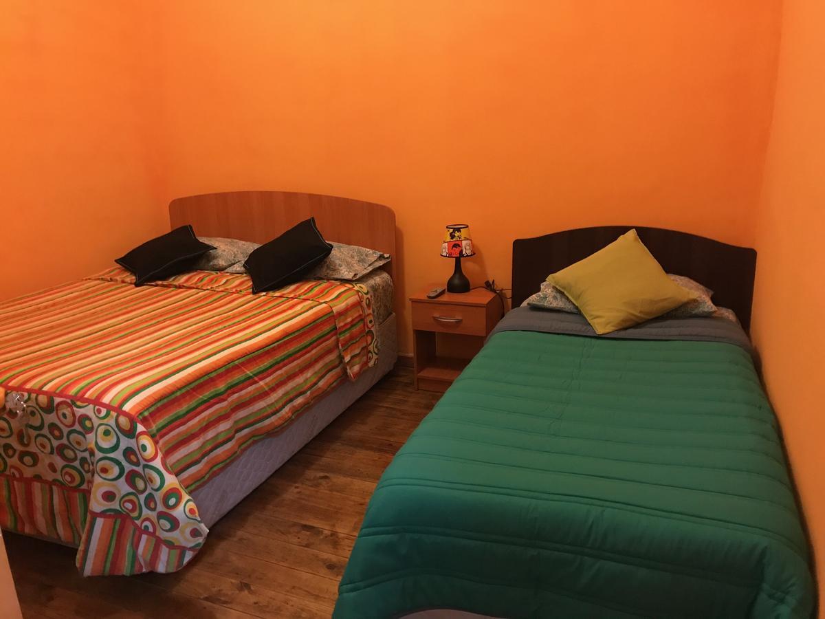 וואלפאראיסו Hostal Tricontinental מראה חיצוני תמונה